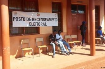 Foto de posto de recenseamento eleitoral