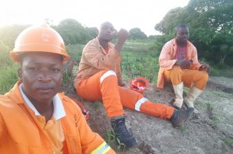 Manutenção da Linha Média Tensão na Ilha de Moçambique